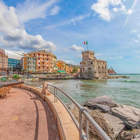 Amazing Apartment In Rapallo With Kitchen Exterior foto